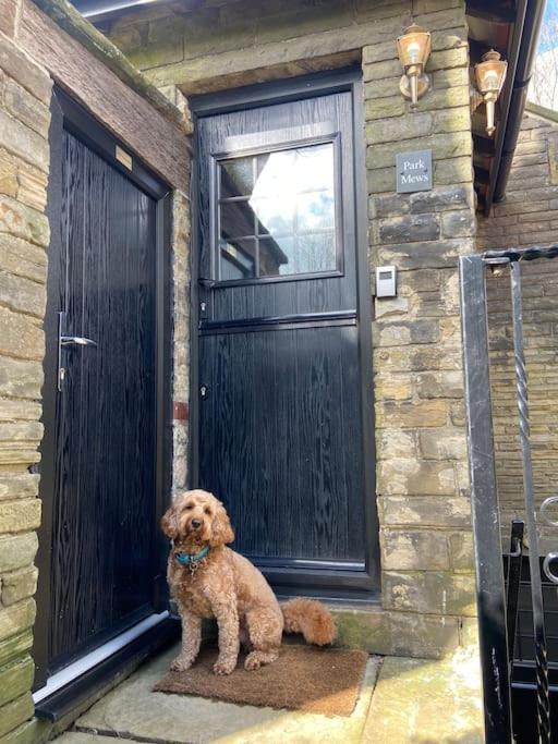 Unique Victorian Stable Conversion Halifax Zewnętrze zdjęcie
