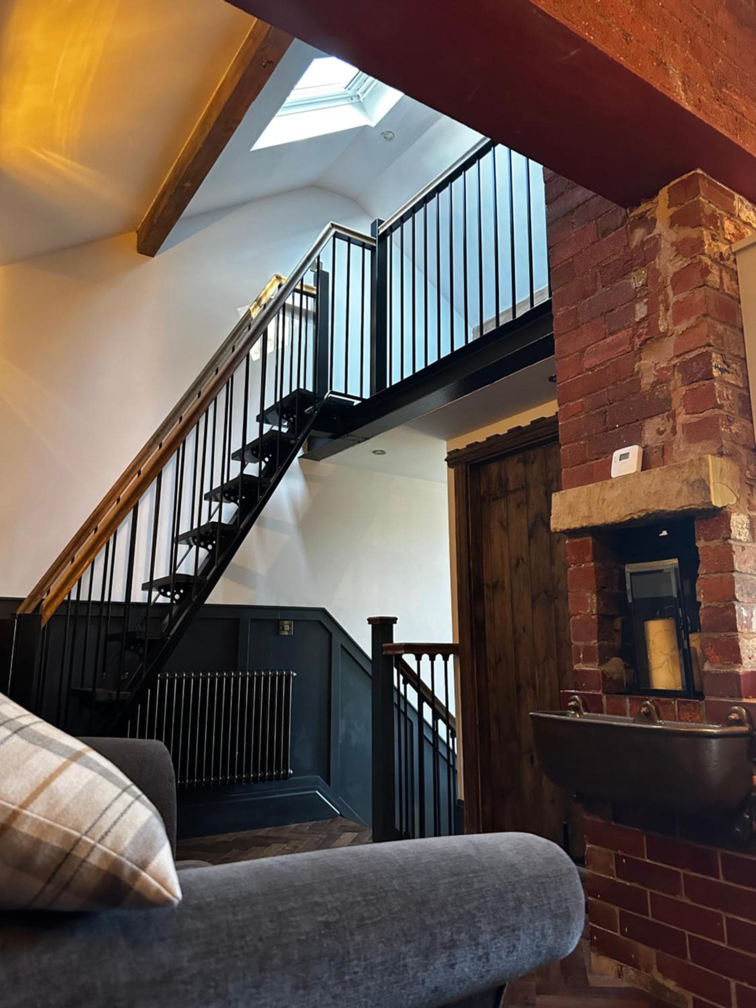 Unique Victorian Stable Conversion Halifax Zewnętrze zdjęcie